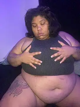 Snapshot of BlaxicanaMami chatting on September 18, 2025, 5:21 am BlaxicanaMami online show from September 18, 2025, 5:21 am