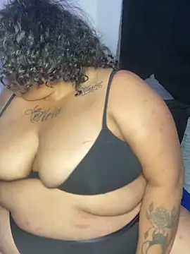 Snapshot of BlaxicanaMami chatting on September 11, 2025, 6:13 am BlaxicanaMami online show from September 11, 2025, 6:13 am