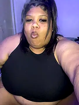 Snapshot of BlaxicanaMami chatting on November 9, 2025, 9:35 am BlaxicanaMami online show from November 9, 2025, 9:35 am