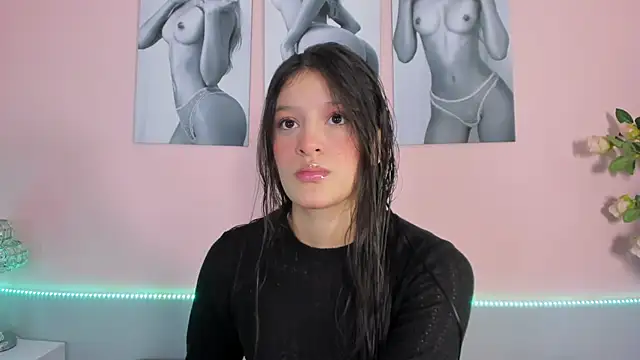 Stefany gonzales  online show from May 12, 2026, 12:22 pm