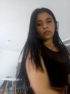 Snapshot of ValerieLove_ chatting on November 14, 2025, 12:09 pm ValerieLove online show from November 14, 2025, 12:09 pm