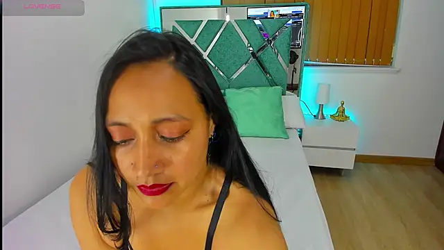 Snapshot of Anthonellacandy chatting on September 30, 2025, 7:09 pm Anthonellacandy online show from September 30, 2025, 7:09 pm