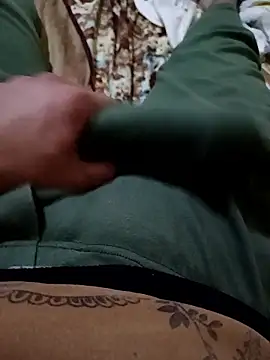 anis3g4 online show from November 19, 2025, 9:48 pm