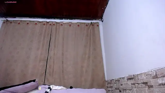 DaraKat18 online show from March 10, 2026, 10:36 pm