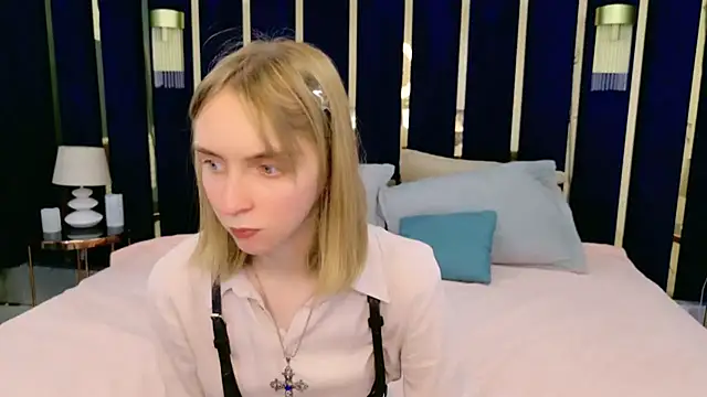 Beverly Gomes online show from September 22, 2025, 3:51 pm