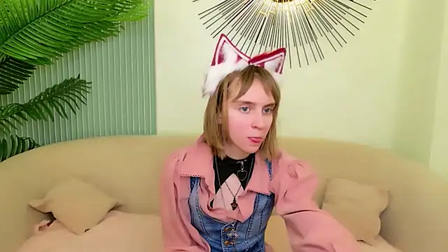 Beverly Gomes online show from February 26, 2026, 8:20 pm