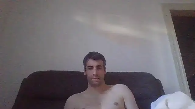 JulioIsHere4you online show from February 7, 2026, 12:24 pm