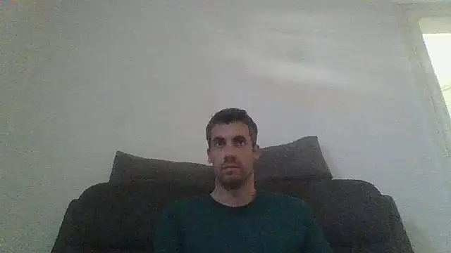 Snapshot of JulioIsHere4you chatting on May 22, 2026, 8:45 am JulioIsHere4you online show from May 22, 2026, 8:45 am