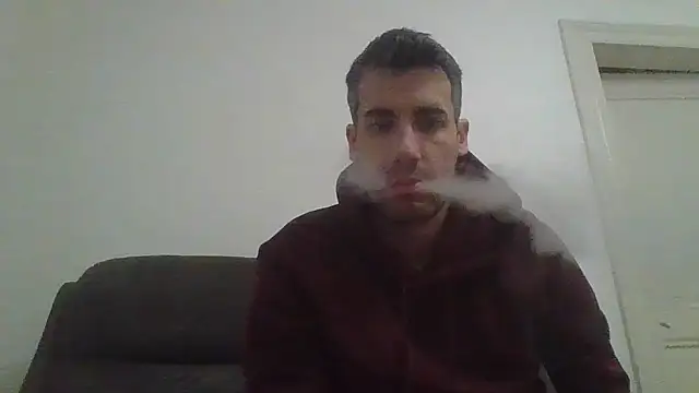 JulioIsHere4you online show from February 17, 2026, 10:51 pm