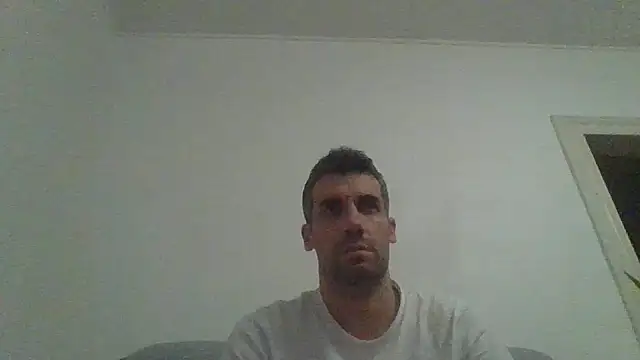 Snapshot of JulioIsHere4you chatting on October 26, 2025, 1:50 am JulioIsHere4you online show from October 26, 2025, 1:50 am