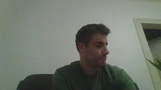 Snapshot of JulioIsHere4you chatting on November 30, 2025, 11:27 pm JulioIsHere4you online show from November 30, 2025, 11:27 pm