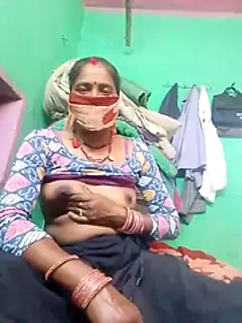 CUTE-004 online show from November 20, 2025, 9:54 am