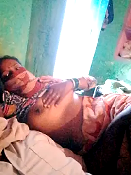 CUTE-004 online show from October 13, 2025, 11:45 am