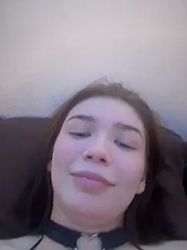 milkiiis online show from October 22, 2025, 9:31 am