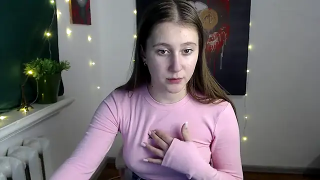 Snapshot of Milka_kamila chatting on November 28, 2025, 5:13 pm Milka kamila online show from November 28, 2025, 5:13 pm