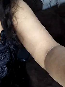 Snapshot of aliyaa9900 chatting on November 18, 2025, 12:41 pm aliyaa9900 online show from November 18, 2025, 12:41 pm