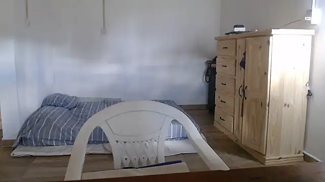 Missforever online show from February 20, 2026, 6:43 pm