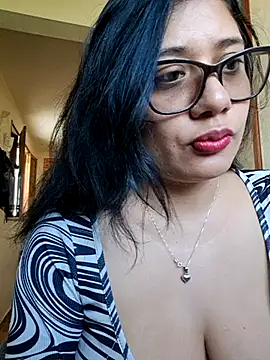 Monse--145 online show from September 23, 2025, 12:23 pm