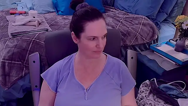 ninajaymes online show from March 18, 2025, 1:35 am