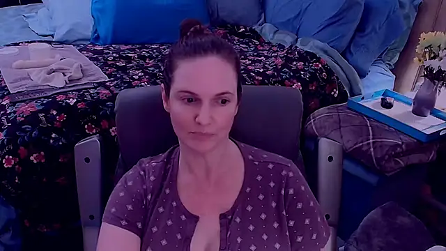 ninajaymes online show from March 23, 2025, 4:05 am