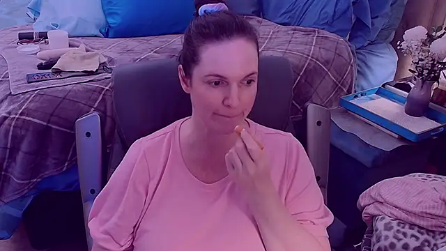 ninajaymes online show from March 2, 2025, 6:24 pm