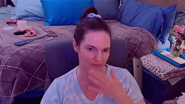 ninajaymes online show from September 10, 2025, 9:03 pm