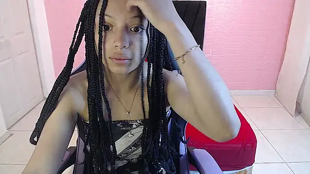 Snapshot of EIVIY1609 chatting on November 18, 2025, 1:58 pm EIVIY1609 online show from November 18, 2025, 1:58 pm