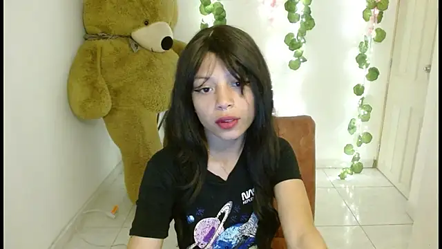 Snapshot of EIVIY1609 chatting on September 23, 2025, 1:40 pm EIVIY1609 online show from September 23, 2025, 1:40 pm