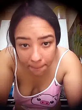 Snapshot of EAAM1@xh chatting on September 29, 2025, 2:23 pm EAAM1xh online show from September 29, 2025, 2:23 pm