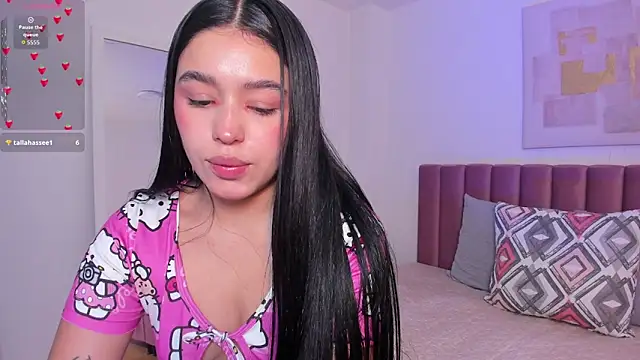 Snapshot of AvaScott_ chatting on October 7, 2025, 5:25 pm AvaScott online show from October 7, 2025, 5:25 pm