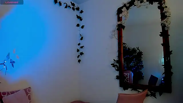 Snapshot of AvaScott_ chatting on April 6, 2026, 10:55 pm AvaScott online show from April 6, 2026, 10:55 pm