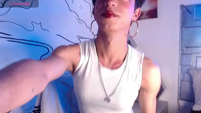 Trinity Knox online show from November 17, 2025, 4:55 pm