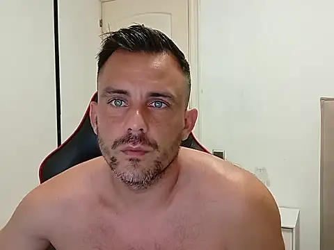 Captianamericablue online show from September 17, 2025, 9:39 pm