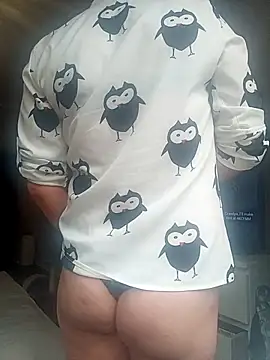 Snapshot of NiceBadgera chatting on October 8, 2025, 8:27 am NiceBadgera online show from October 8, 2025, 8:27 am