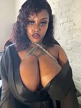 QUEEN NOBUHLE 777 online show from October 31, 2025, 1:41 pm