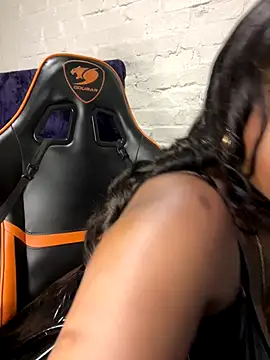 QUEEN NOBUHLE 777 online show from October 3, 2025, 5:58 pm