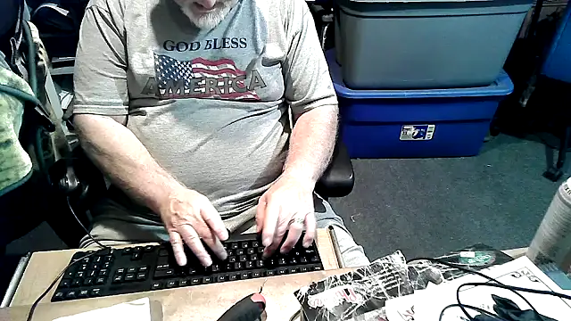 georgew62 online show from September 13, 2025, 3:17 am