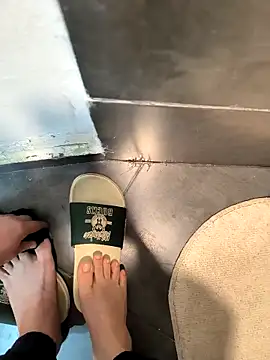 Snapshot of penchis90 chatting on March 10, 2026, 7:29 pm penchis90 online show from March 10, 2026, 7:29 pm