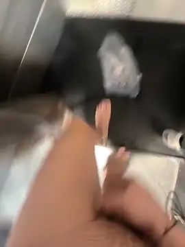 Snapshot of penchis90 chatting on February 27, 2026, 6:30 pm penchis90 online show from February 27, 2026, 6:30 pm