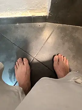 Snapshot of penchis90 chatting on February 16, 2026, 6:06 pm penchis90 online show from February 16, 2026, 6:06 pm