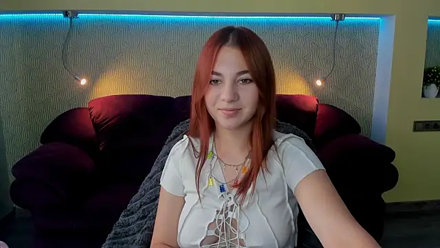 Snapshot of AnnaStills chatting on September 16, 2025, 11:44 am AnnaStills online show from September 16, 2025, 11:44 am