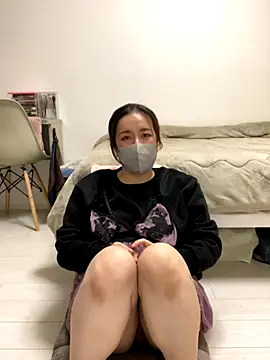 NATSUMI00 online show from November 12, 2025, 3:38 pm