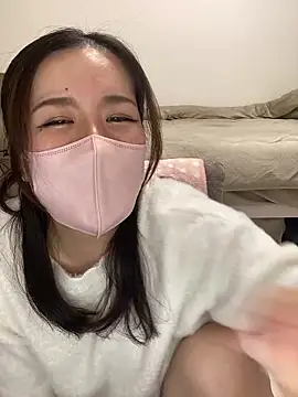 NATSUMI00 online show from December 14, 2025, 3:39 pm