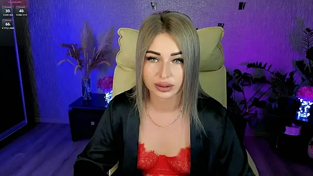 NikkiiStill online show from June 4, 2026, 2:49 am