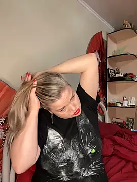 Nayvessa online show from December 3, 2025, 2:49 pm