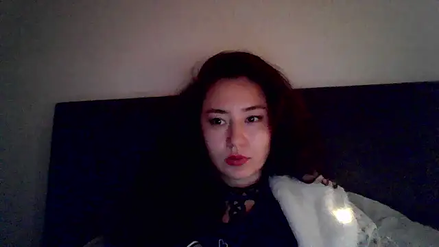 Emparia online show from November 8, 2025, 12:03 am