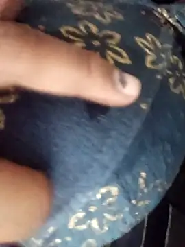 Snapshot of Sharmili_xx chatting on October 10, 2025, 11:38 pm Sharmili xx online show from October 10, 2025, 11:38 pm