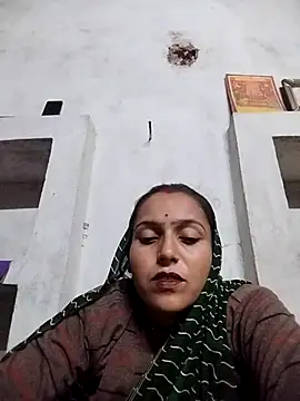 Snapshot of Sonam_shinde chatting on October 31, 2025, 9:32 pm Sonam shinde online show from October 31, 2025, 9:32 pm