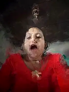 Snapshot of Sonam_shinde chatting on November 18, 2025, 8:28 am Sonam shinde online show from November 18, 2025, 8:28 am