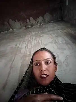 Snapshot of Sonam_shinde chatting on October 29, 2025, 10:03 am Sonam shinde online show from October 29, 2025, 10:03 am